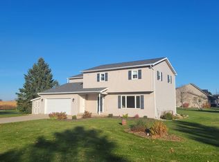 N7883 Angle Rd, Ripon, WI 54971