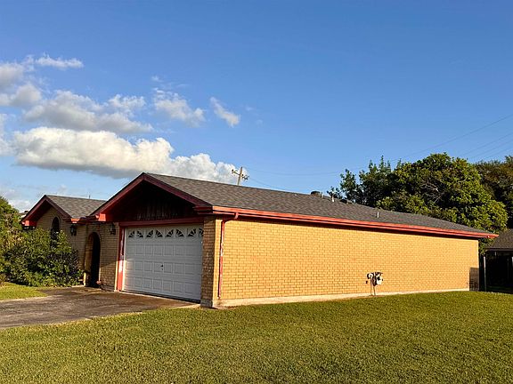 2nd image of 3126 Wytchwood Dr