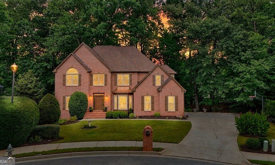 1st image of 710 Waterview Trl