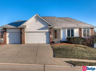 8511 S 99th Cir, La Vista, NE 68128
