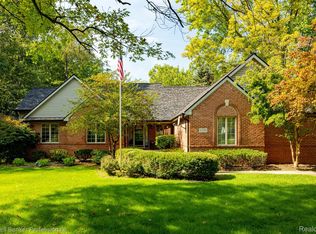 10756 S Splitstone, Pinckney, MI 48169