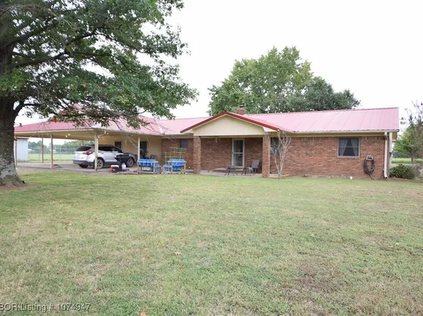 1609 S Cedar St, Sallisaw, OK 74955