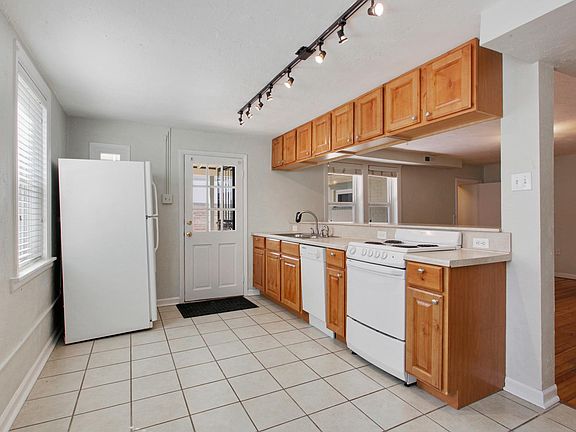Open kitchen