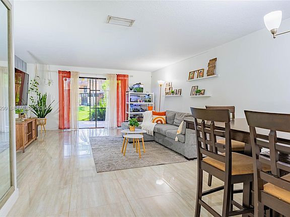 4th image of 1450 NW 97th Ave #268