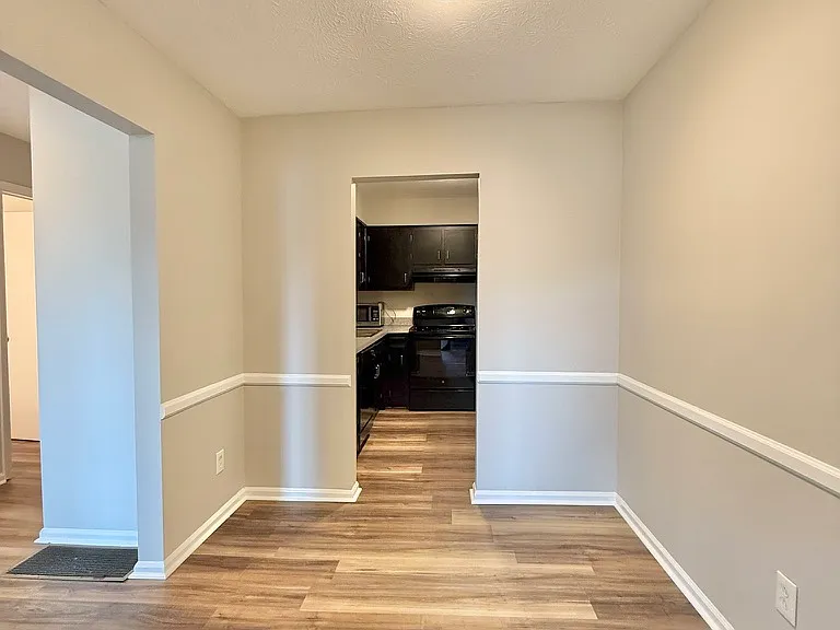 163 Lakeshore Dr #A17 — Photo 2