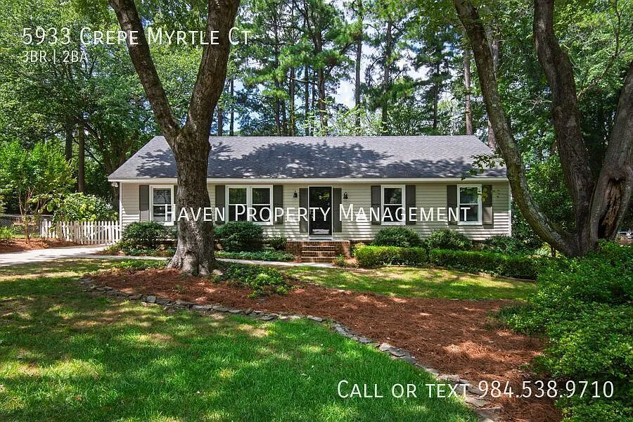 Thoughtfully Updated 3BR Ranch on Quiet Cul-de-Sac Near North Hills! — Photo 1