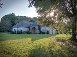 959 Snowden Farm Rd, Collierville, TN 38017