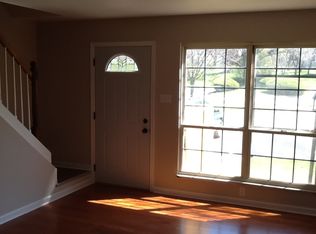 11209 Sugartrail Dr, Saint Louis, MO 63136