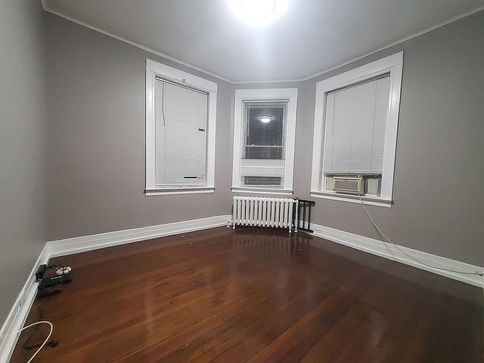 2nd image of 264 Palisade Ave #3R