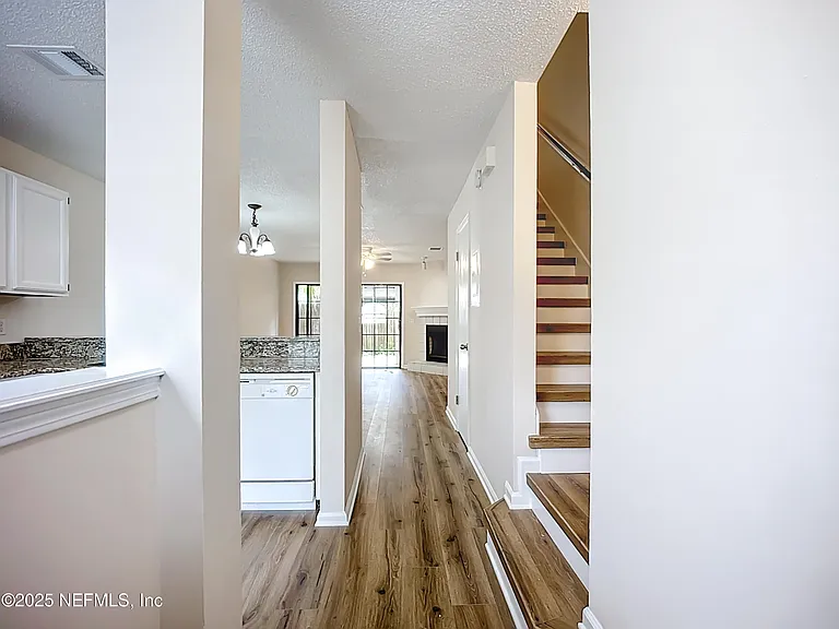 2075 Gail Ave — Photo 29