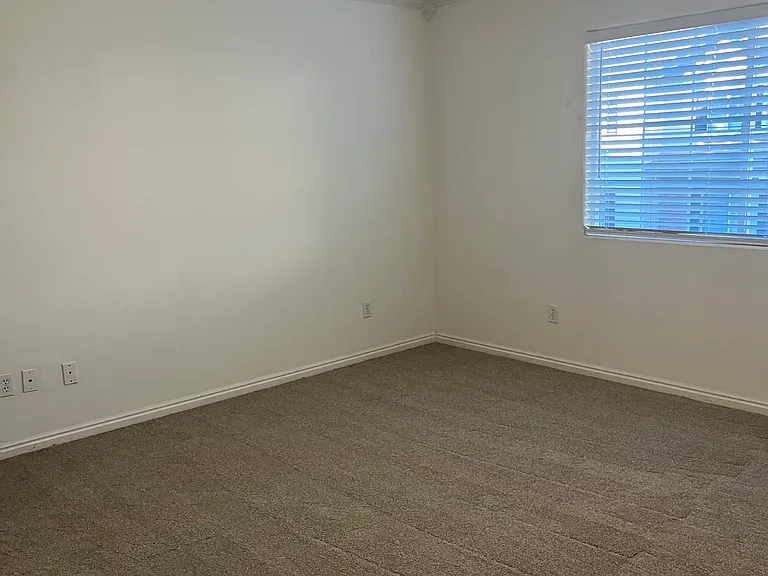1735 W 540 N #1505 — Photo 14