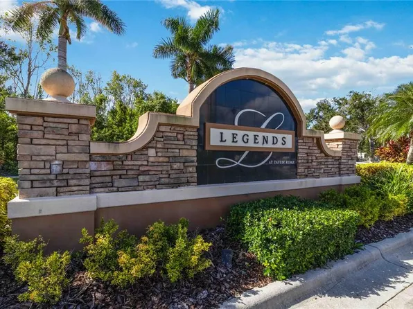 343 Londonderry Dr, Sarasota, FL 34240