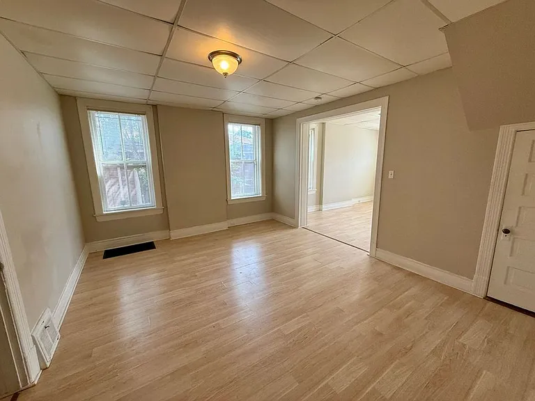 2826 Nebraska Ave — Photo 8