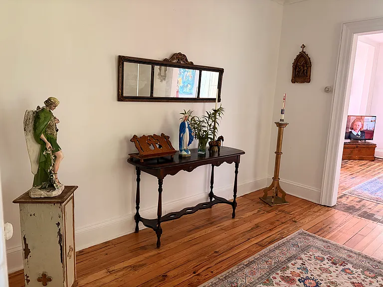 620 E Gansevoort St — Photo 6