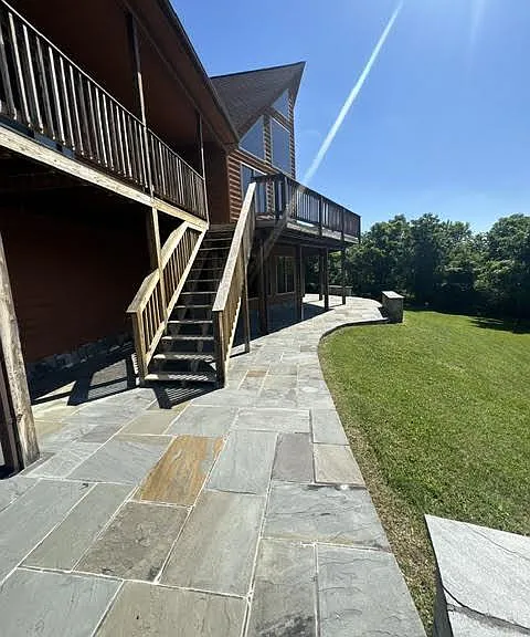 80 Walnut Ct — Photo 3