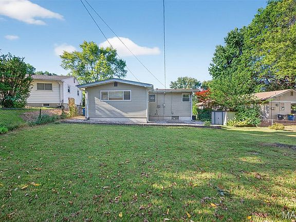 5th image of 9627 Corregidor Dr
