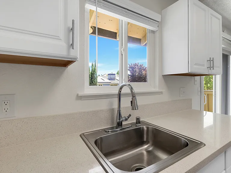 2x2-Kitchen