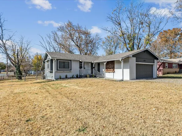 1103 Helen St, Augusta, KS 67010