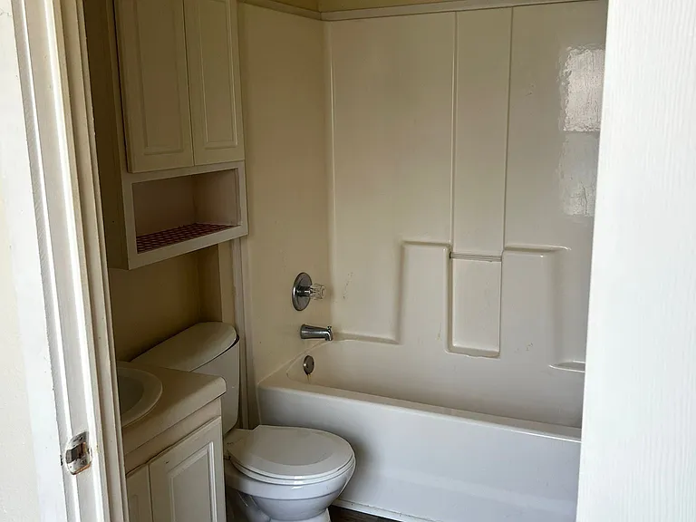 20010 Gardenia Ln #20011 — Photo 5