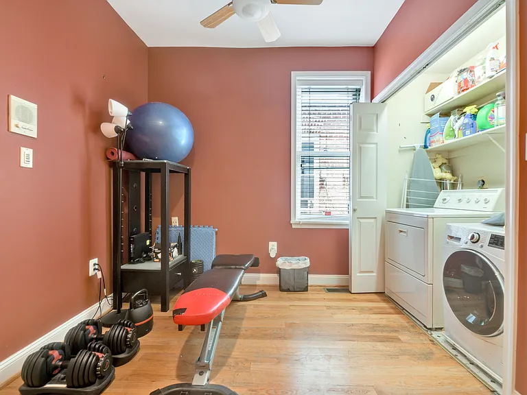 3415 Brown St NW — Photo 34