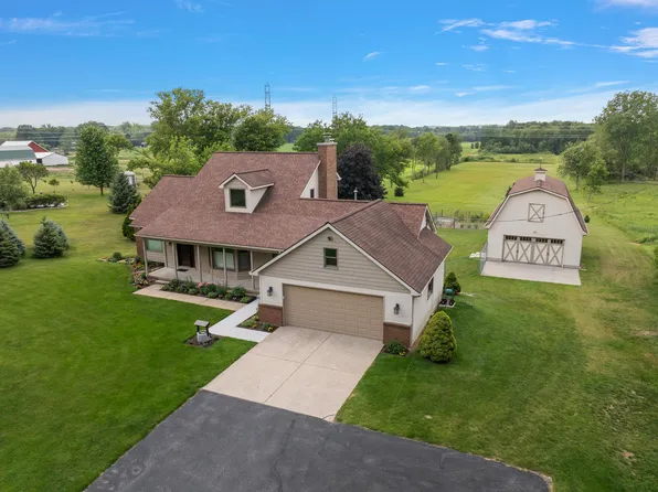 12211 8th Ave NW, Grand Rapids, MI 49534