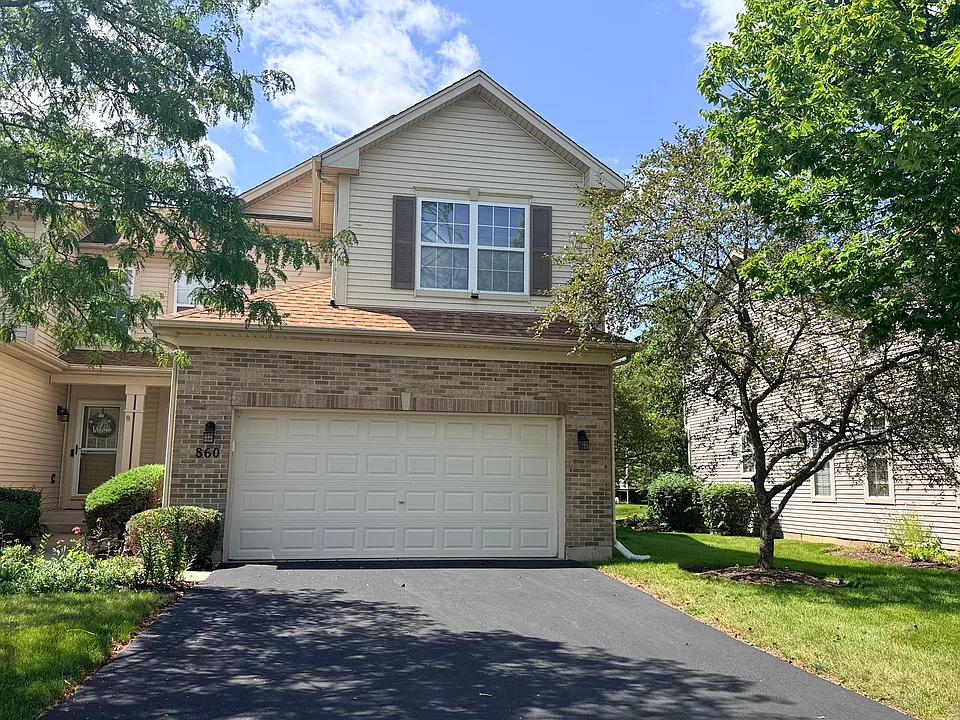 860 Countryfield Ln
