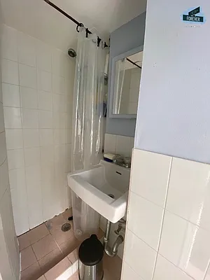 Rented by Fifth & Forever LLC | media 39