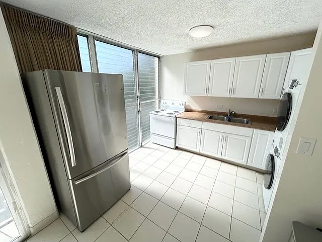 1702 Kewalo St #203 — Photo 4