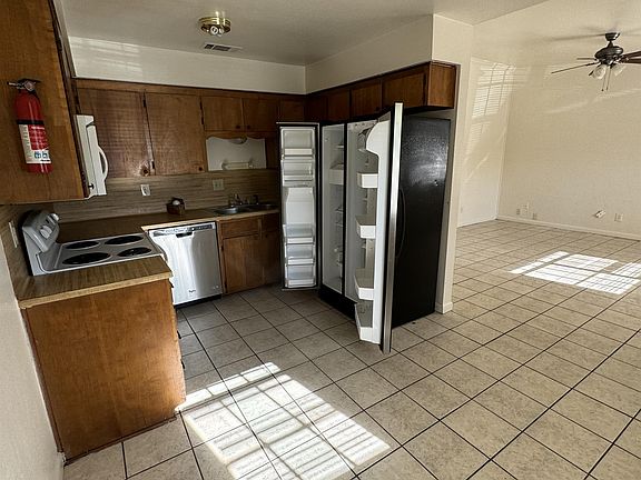 4th image of 208 Veterans Ave #107