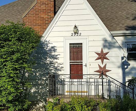 2nd image of 2922 Myrtle St