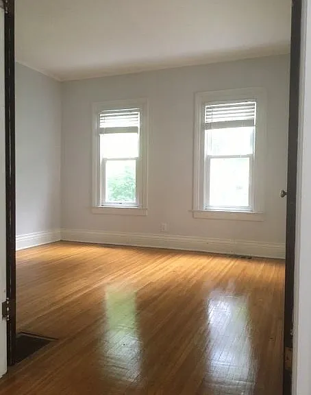 37 1/2 Edmonds St — Photo 13