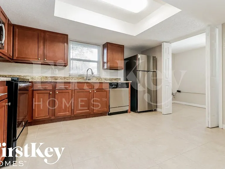 7701 Birchwood Dr — Photo 7