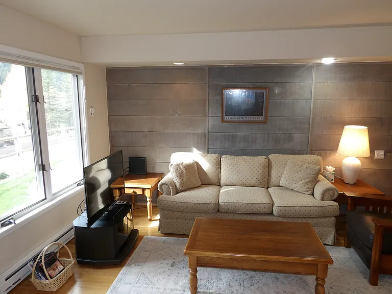340 River St W #107 — Photo 8