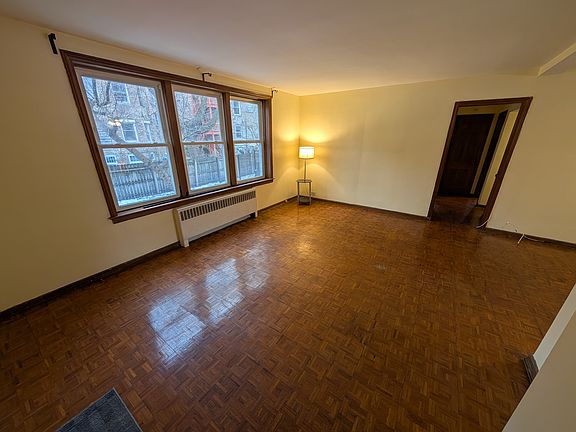 4th image of 1143 E 50th St APT 1S