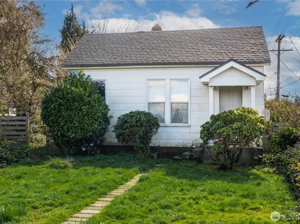 2202 E 32nd Street, Tacoma, WA 98404