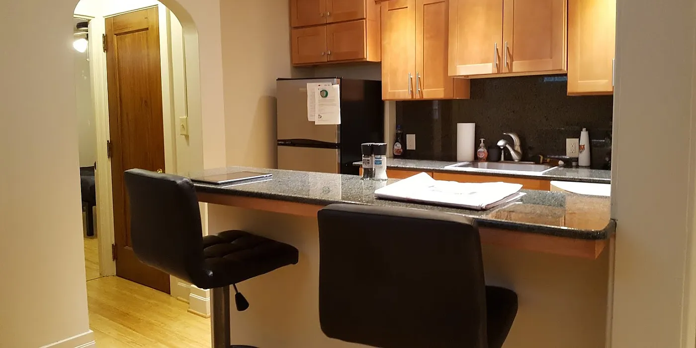 Crescent Garden Apartments — Photo 4