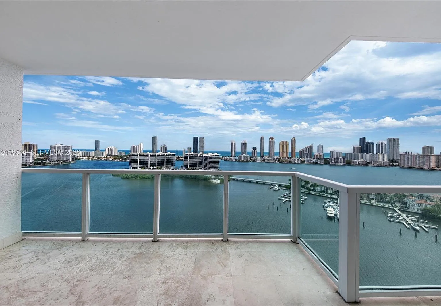 The Peninsula Condo — Photo 2