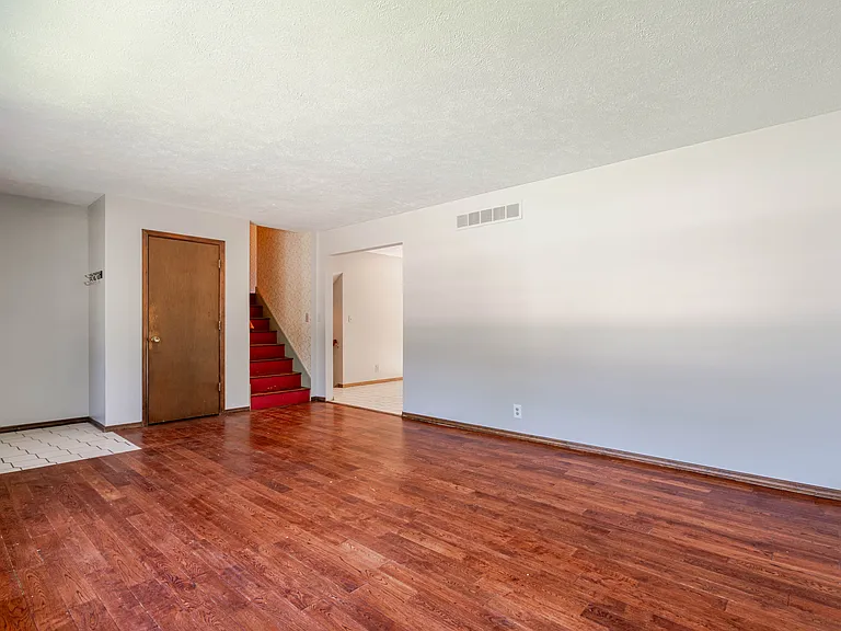 108 Riss Dr — Photo 4