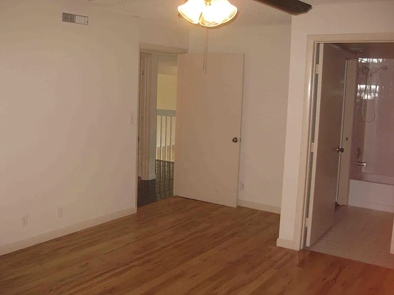 4730 SW 62nd Way — Photo 11