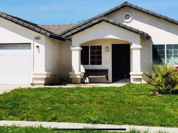 1493 Lacreta Ave, Madera, CA 93638