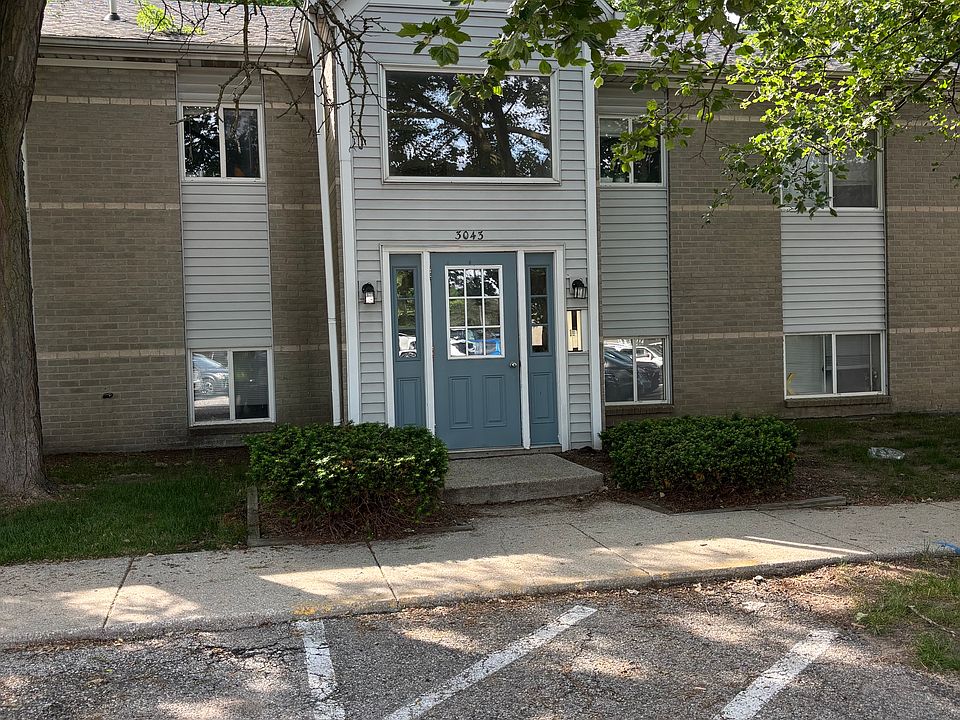 1st image of 3043 Highland Dr #A