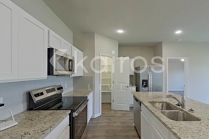108 Santiago Ct — Photo 6