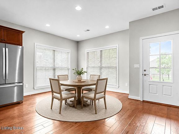 5th image of 842 Artisan Pkwy