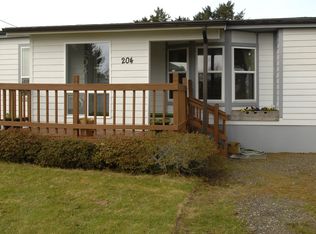 204 12th St NE, Long Beach, WA
