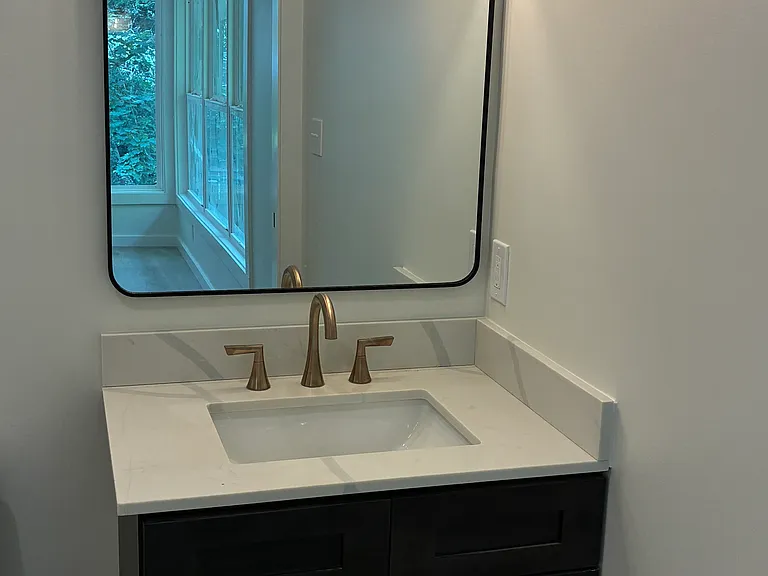 138 Ash Ln — Photo 12