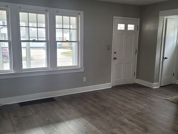 3rd image of 1732 Fairfax Rd