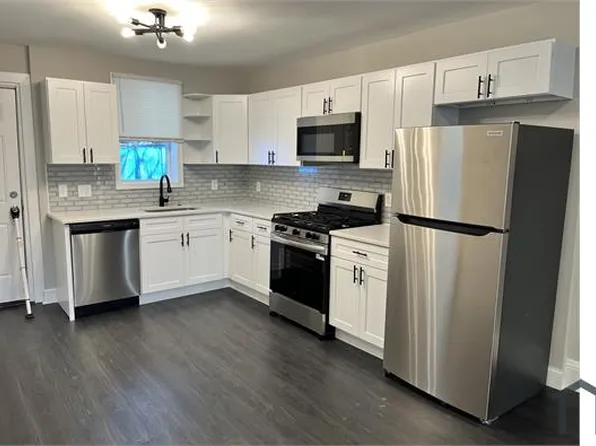 2635 Dickinson St, Philadelphia, PA 19146