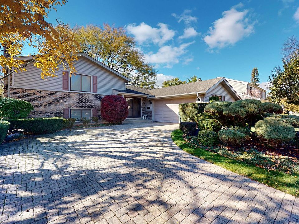 1st image of 2604 N Prindle Ave