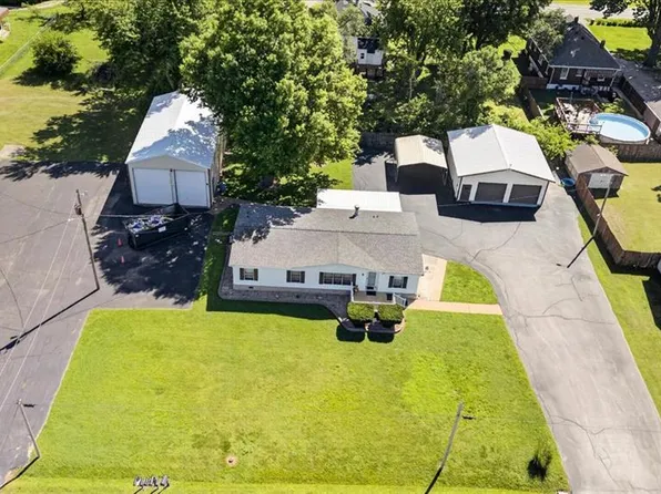 40 Godin Ave, East Carondelet, IL 62240
