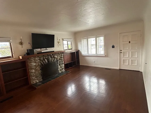 432 S Ash St — Photo 2